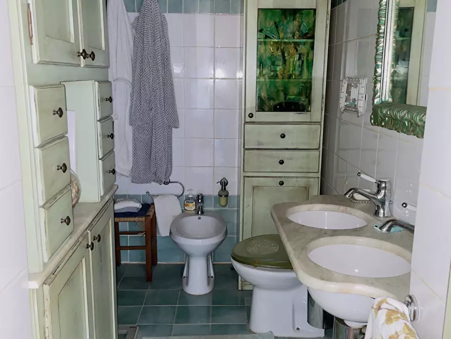 Immagine 8 di Monolocale in vendita  a Livorno