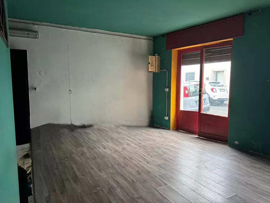 Immagine 4 di Locale commerciale in affitto  in Corso Amedeo 208 a Livorno