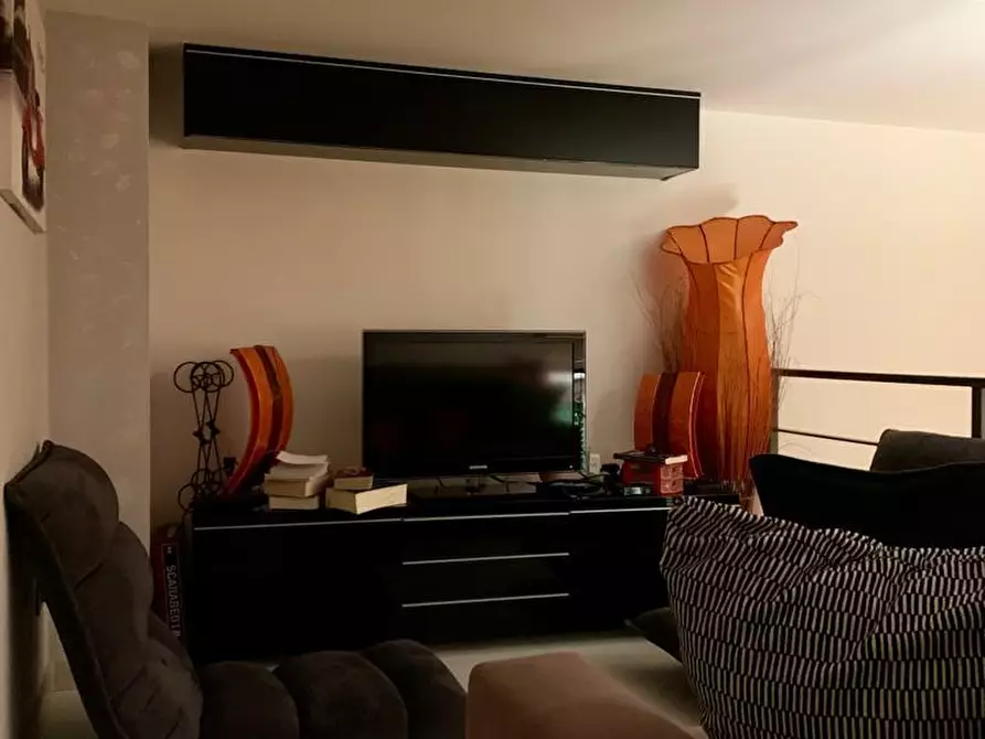 Immagine 8 di Bilocale in affitto  a Livorno