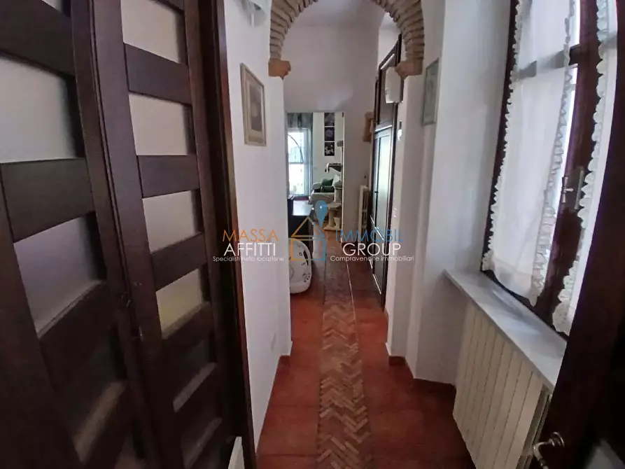 Immagine 7 di Casa indipendente in vendita  in Viale Stazione 45 a Massa