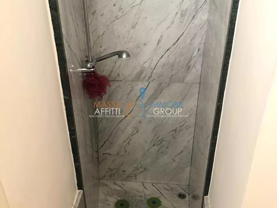 Immagine 22 di Porzione di casa in vendita  in Via dei Campi 21 a Carrara