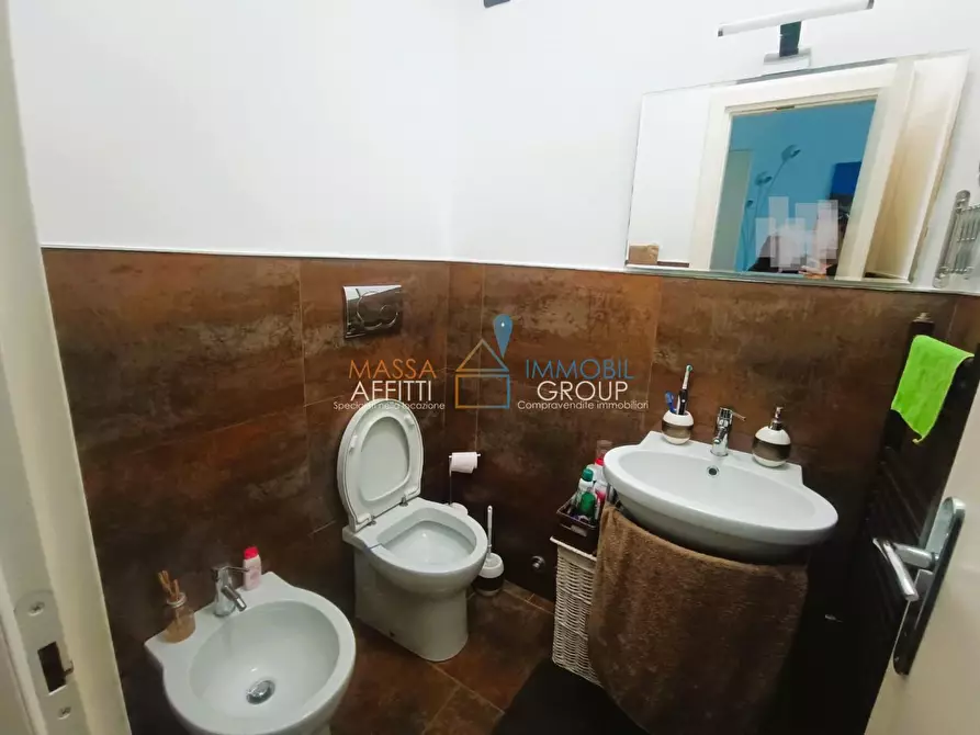 Immagine 77 di Porzione di casa in vendita  in Via del Conte 30 a Montignoso