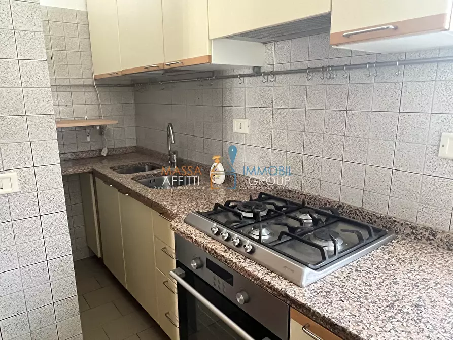 Immagine 12 di Pentalocale in vendita  in Via Galissano 11 a Carrara