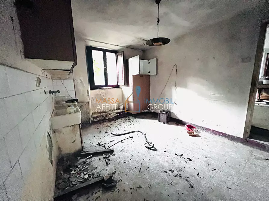 Immagine 12 di Casa indipendente in vendita  in Via Fondaccio 12 a Montignoso