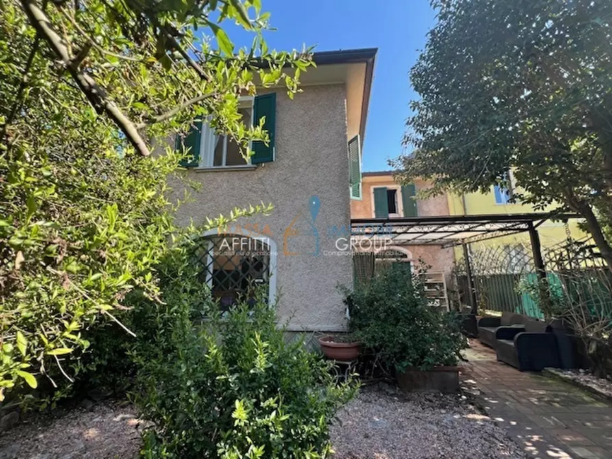 Immagine 2 di Terratetto in vendita  in Via dell'Acqua 151 a Massa