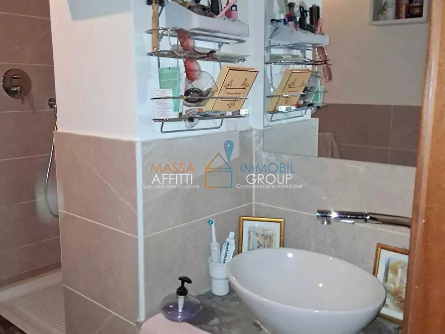 Immagine 18 di Trilocale in vendita  in Via Cavour 17B a Carrara
