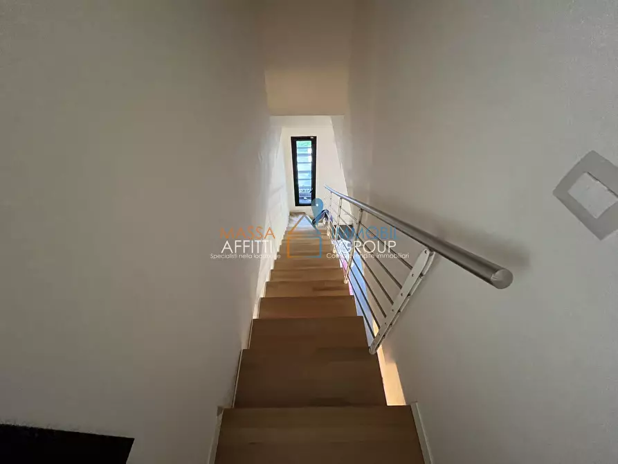 Immagine 12 di Villetta a schiera in vendita  in Via Felice Cavallotti 100 a Massa