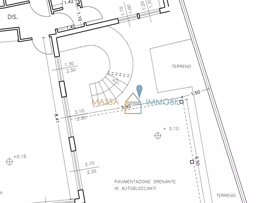 Immagine 57 di Locale commerciale in vendita  in Via Democrazia 64 a Massa