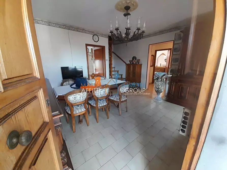 Immagine 1 di Quadrilocale in vendita  in Via Lungobrugiano 58 a Massa