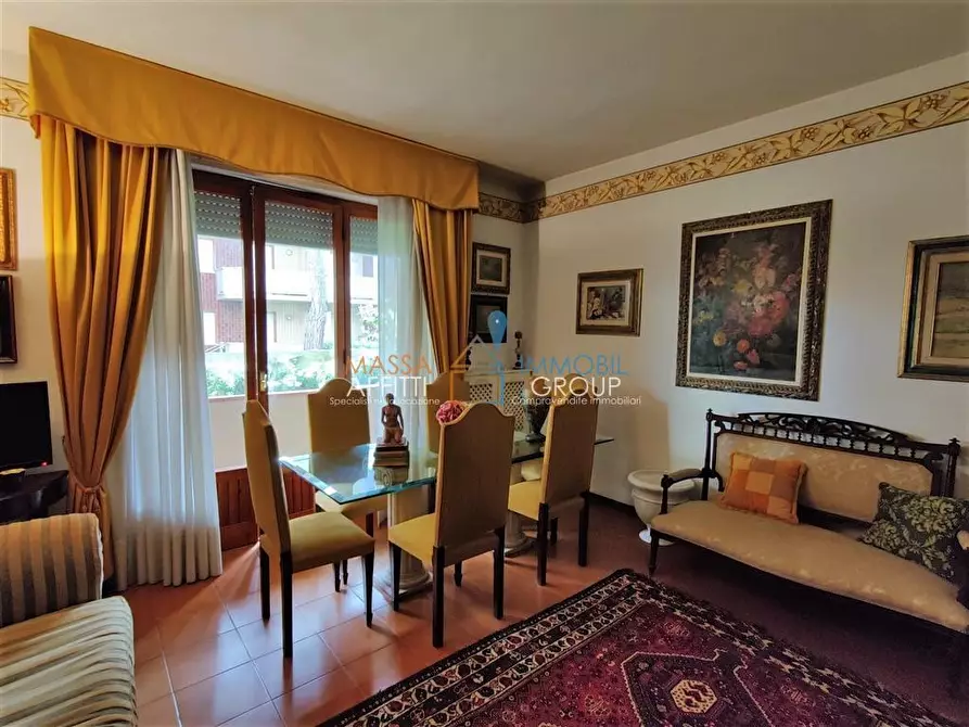 Immagine 6 di Pentalocale in vendita  in Via Ferdinando Rossi 12 a Massa