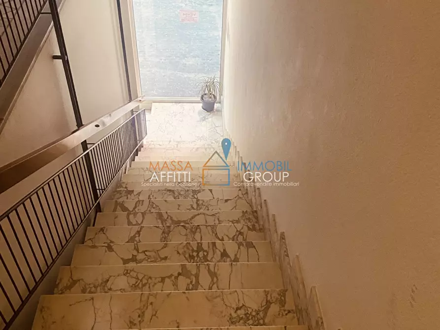 Immagine 3 di Ufficio in affitto  in Viale Eugenio Chiesa 1 a Massa