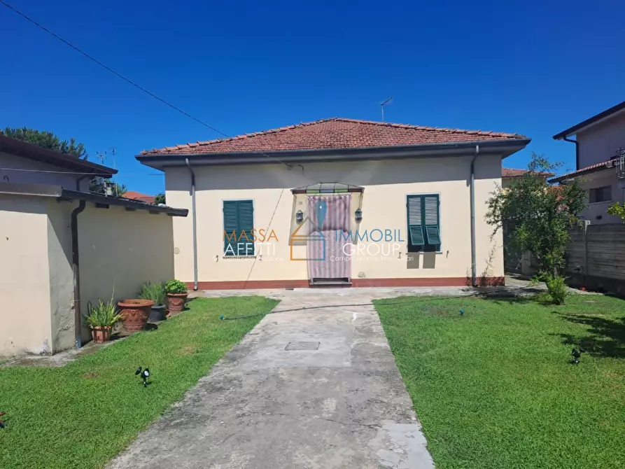 Immagine 3 di Casa indipendente in vendita  in Via Ricortola 93 a Massa
