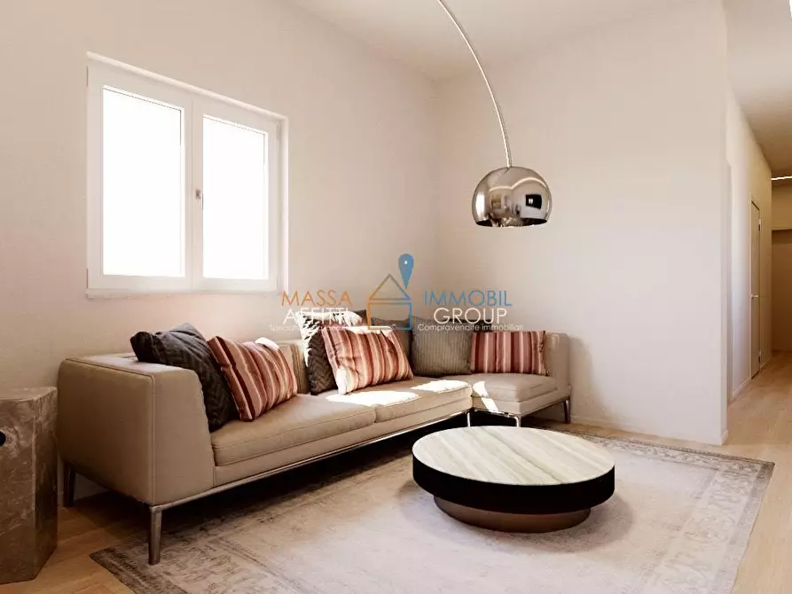 Immagine 13 di Quadrilocale in vendita  in Via Magenta 10 a Massa