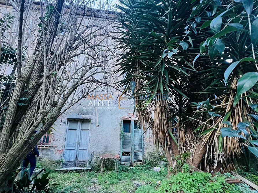 Immagine 1 di Casa indipendente in vendita  in Via Fondaccio 12 a Montignoso