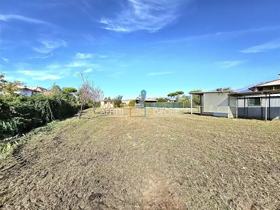 Immagine 17 di Terreno agricolo in vendita  in Via Venezia 70 a Massa