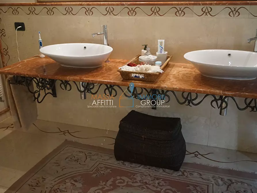 Immagine 51 di Porzione di casa in vendita  in Via Roma 26A a Carrara