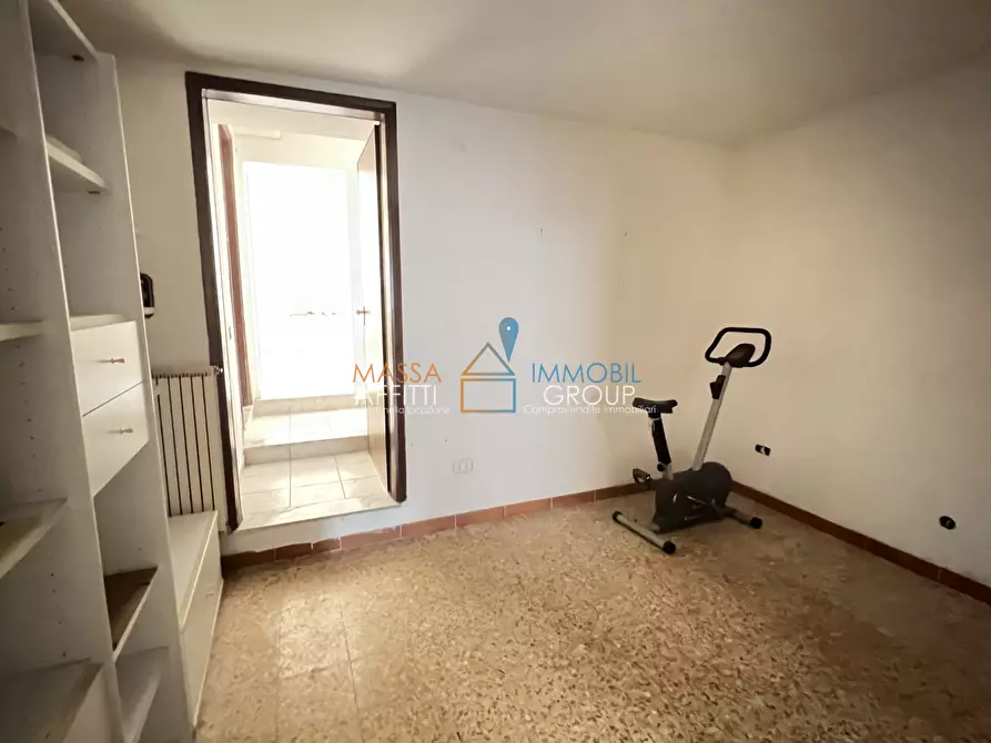 Immagine 13 di Casa semindipendente in vendita  in Via Felice Cavallotti 33 a Massa