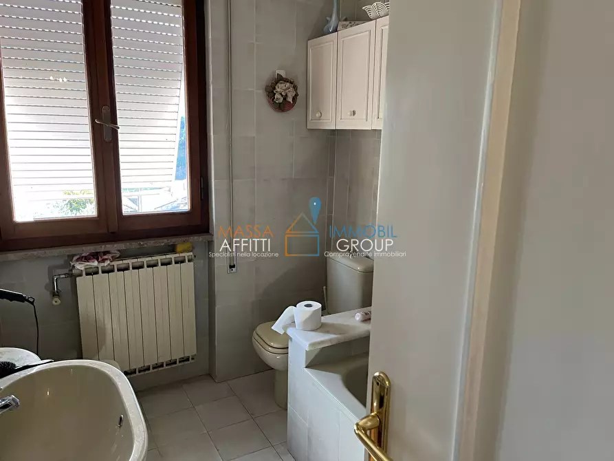 Immagine 11 di Porzione di casa in vendita  in Via Foce 34 a Massa
