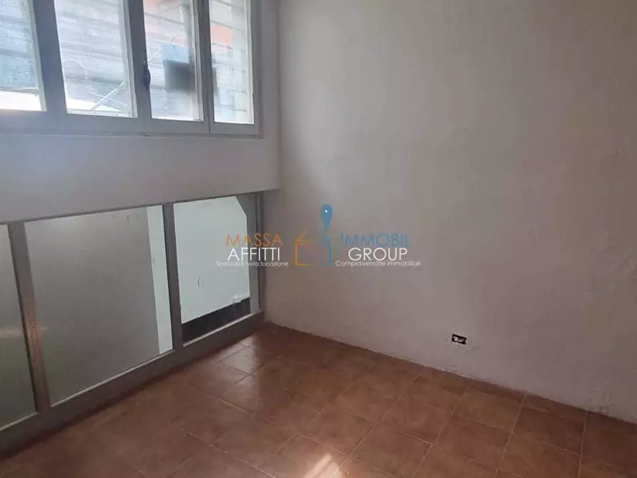Immagine 12 di Locale commerciale in affitto  in Via Plebiscito 8/A a Carrara