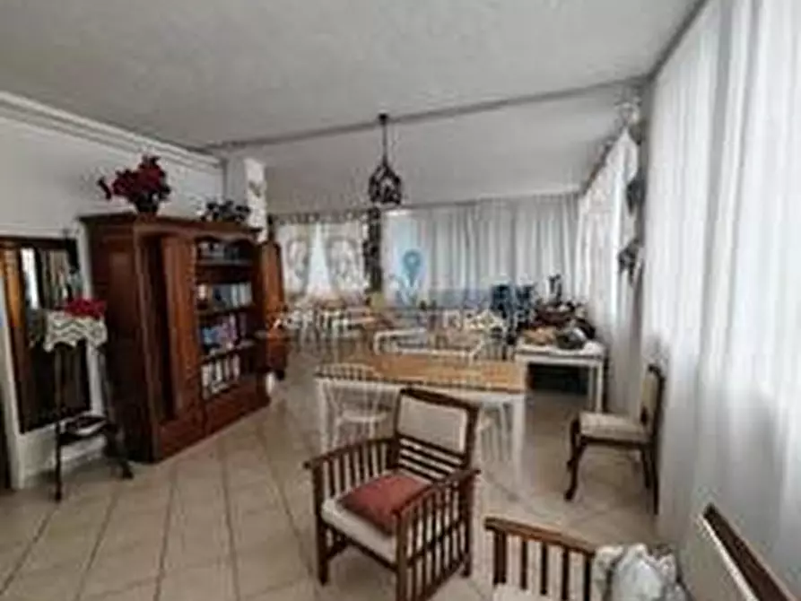 Immagine 25 di Albergo/B&B/Residence in vendita  in Via Paolo Ferrari 37 a Massa