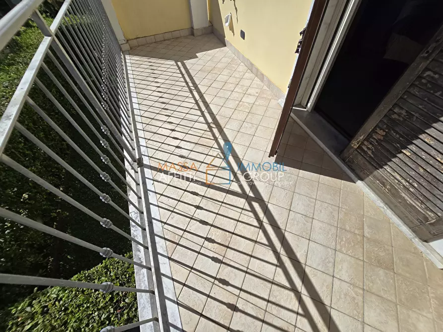 Immagine 21 di Trilocale in vendita  in Via Gorizia 78 a Massa