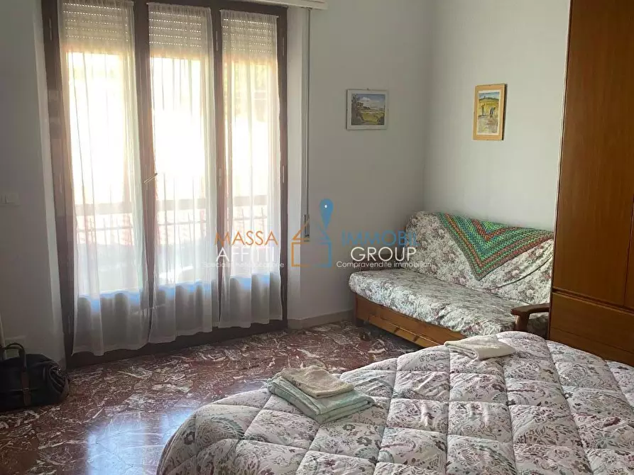 Immagine 13 di Porzione di casa in vendita  in Via del Melaro 6 a Massa