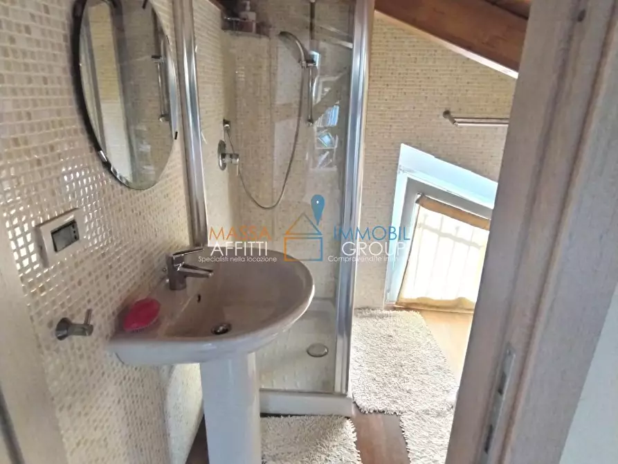 Immagine 28 di Porzione di casa in vendita  in Via Benedetto Croce 14 a Massa