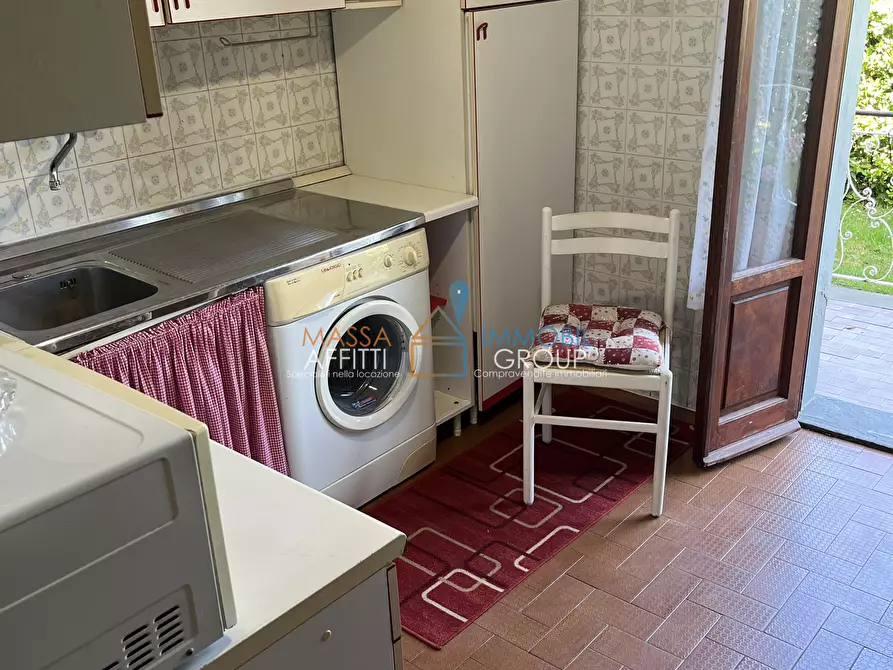 Immagine 9 di Quadrilocale in vendita  in Via Arezzo 94 a Massa