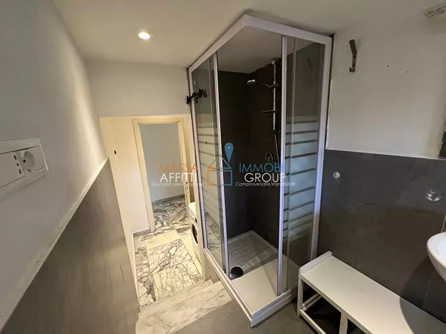 Immagine 20 di Trilocale in vendita  in Via Garibaldi 27 a Carrara