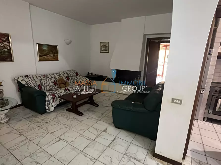 Immagine 5 di Pentalocale in vendita  in Viale XX Settembre 260A a Carrara