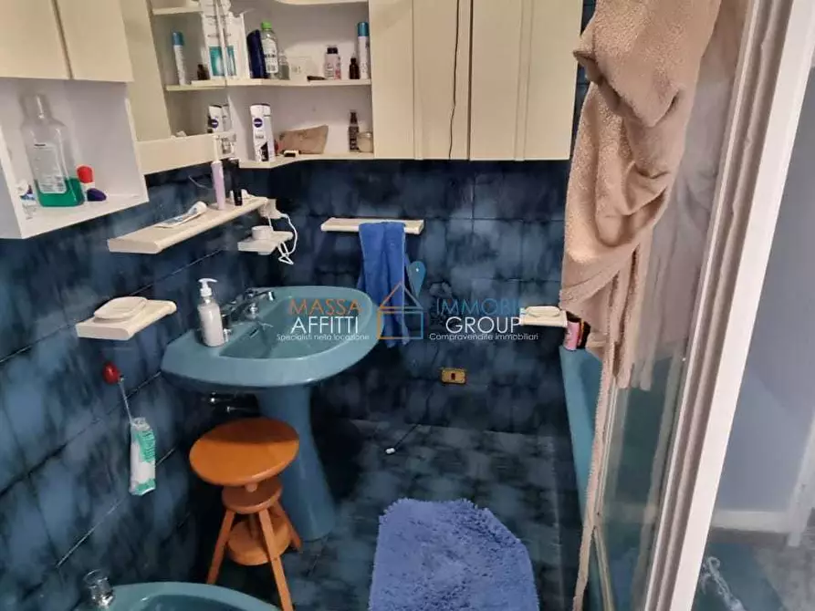 Immagine 20 di Pentalocale in affitto  in via bergiola 26 a Massa