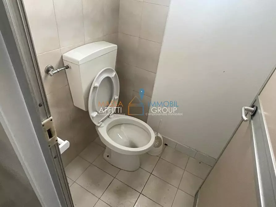 Immagine 13 di Attività artigianale in affitto  in Viale della Repubblica 35 a Massa