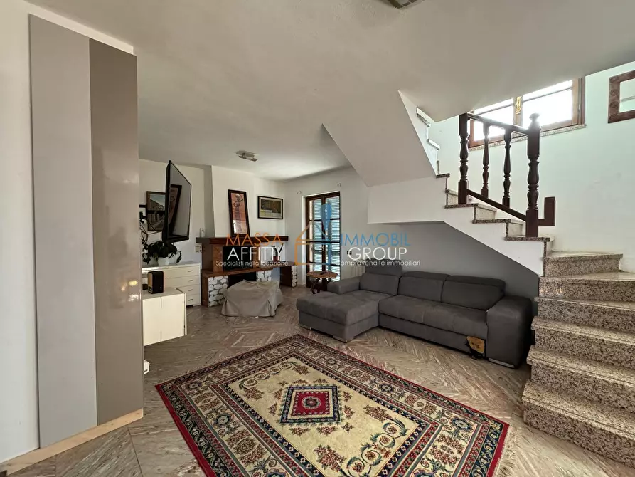 Immagine 9 di Villa in vendita  in Strada Comunale di Monteverde 40 a Carrara