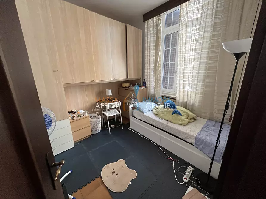 Immagine 11 di Pentalocale in vendita  in Via Solferino 11A a Carrara