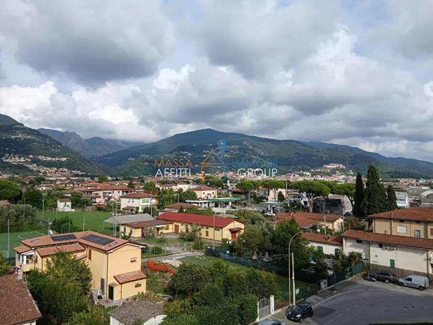 Immagine 3 di Appartamento in vendita  in Via Romagnano 14 a Massa