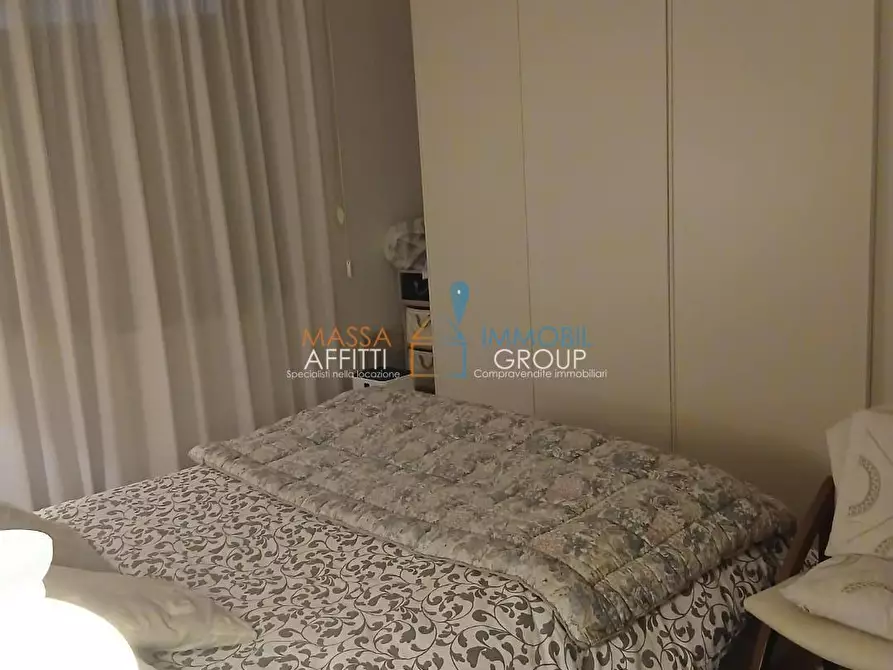 Immagine 12 di Quadrilocale in vendita  in Viale Stazioni 61 a Massa