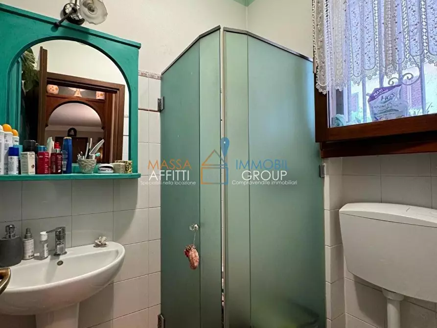 Immagine 13 di Villetta a schiera in vendita  in Via Don Giovanni Minzoni 216 a Seravezza