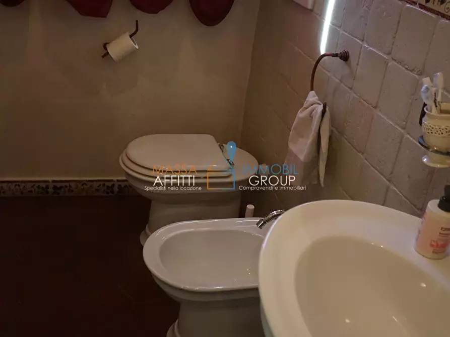 Immagine 25 di Porzione di casa in vendita  in Via Roma 26A a Carrara