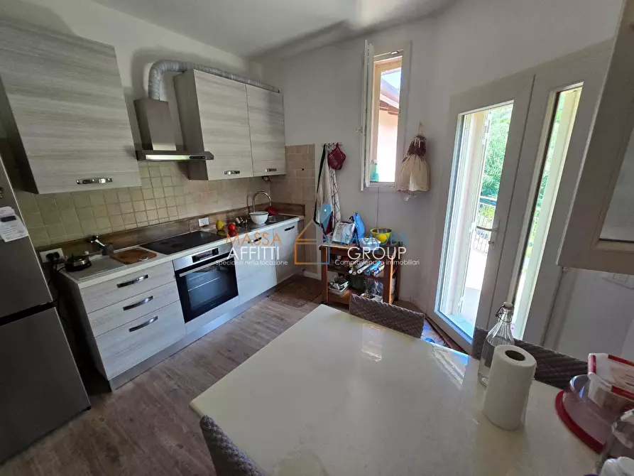 Immagine 11 di Casa indipendente in vendita  in Via Villaggio Castagnara 269 a Massa