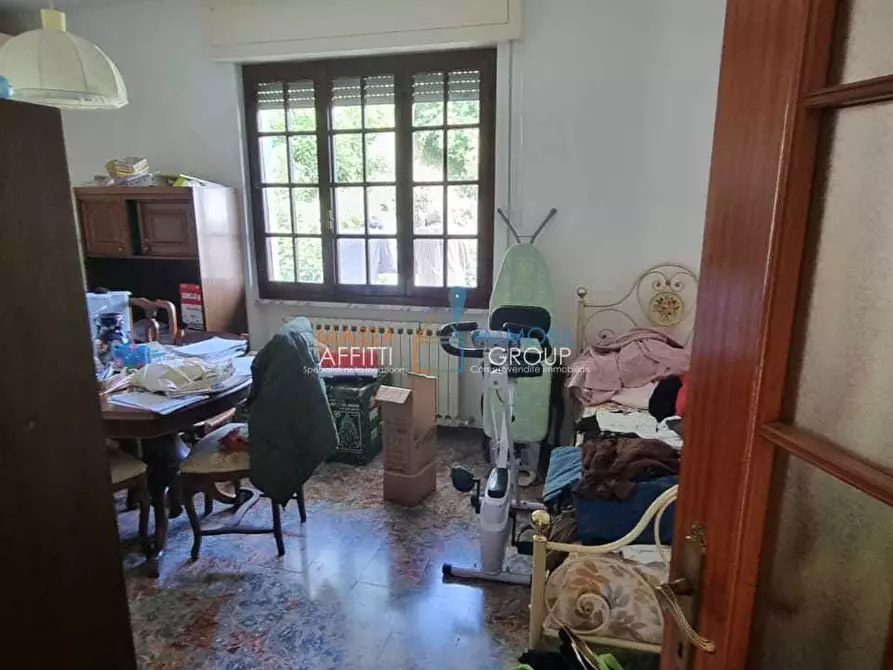 Immagine 8 di Pentalocale in affitto  in via bergiola 26 a Massa