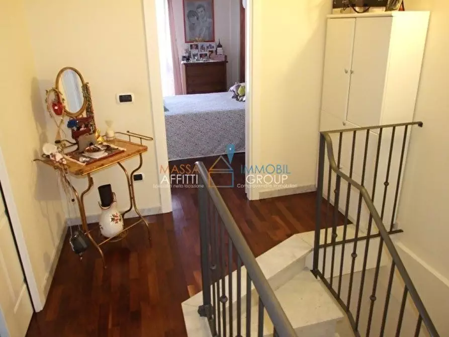 Immagine 13 di Villetta a schiera in vendita  in Via Canaletto 19 a Massa