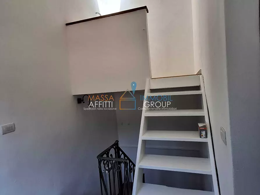 Immagine 10 di Bilocale in vendita  in Via Carlo Cafiero 22 a Carrara