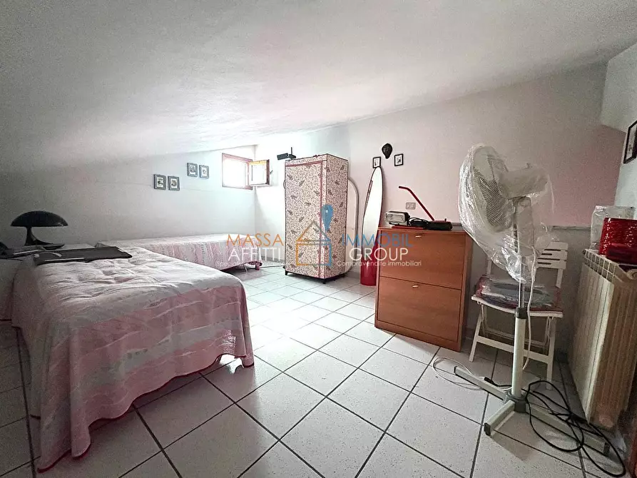 Immagine 20 di Villetta a schiera in vendita  in Via Arezzo 293 a Massa