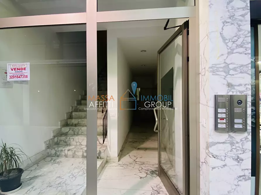 Immagine 6 di Ufficio in affitto  in Viale Eugenio Chiesa 1 a Massa