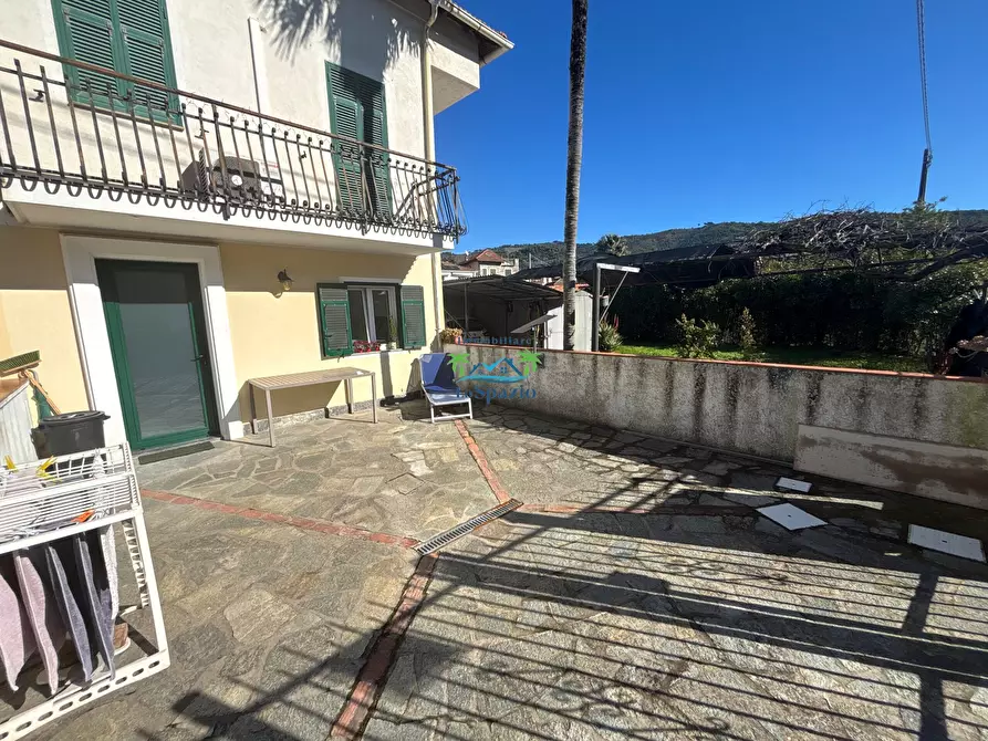 Immagine 3 di Trilocale in vendita  in Via A. Divizia 16 a Andora