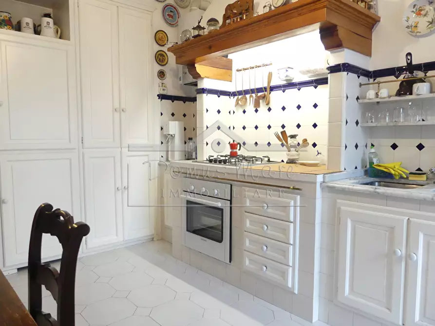 Immagine 7 di Pentalocale in vendita  a Albisola Superiore