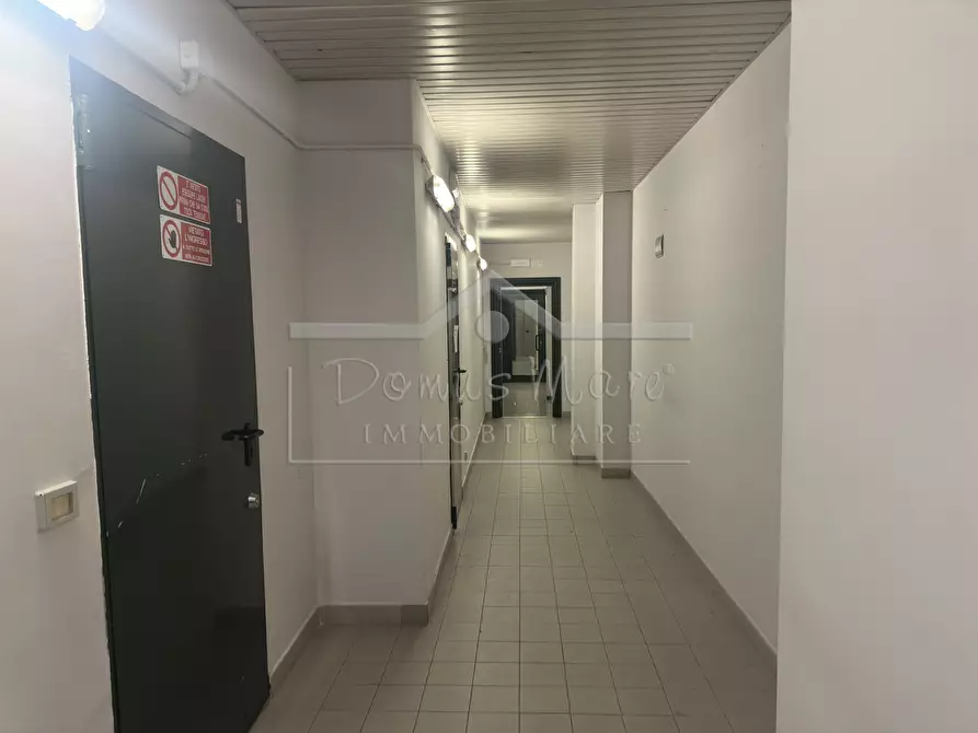 Immagine 35 di Ufficio in affitto  in via bartolomeo guidobono 137 r a Savona