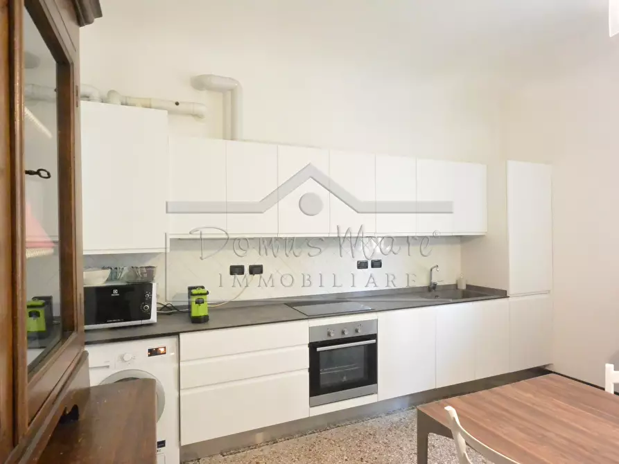 Immagine 13 di Pentalocale in vendita  in VIA NIELLA 12 12 a Savona