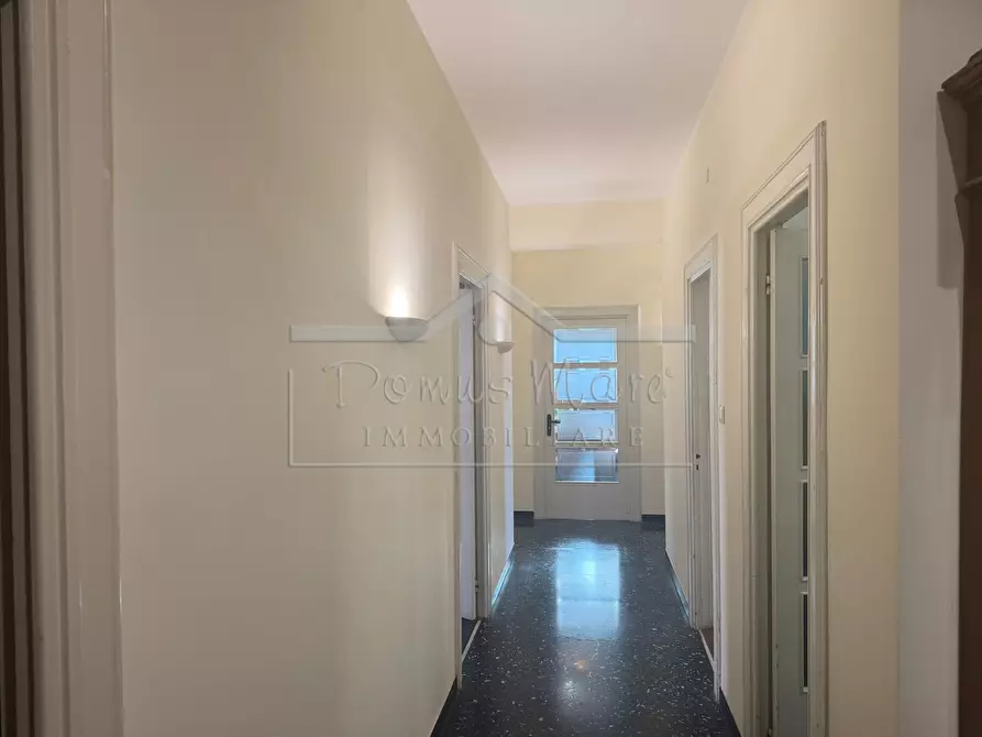 Immagine 39 di Pentalocale in vendita  in Via Orefici 3 a Savona