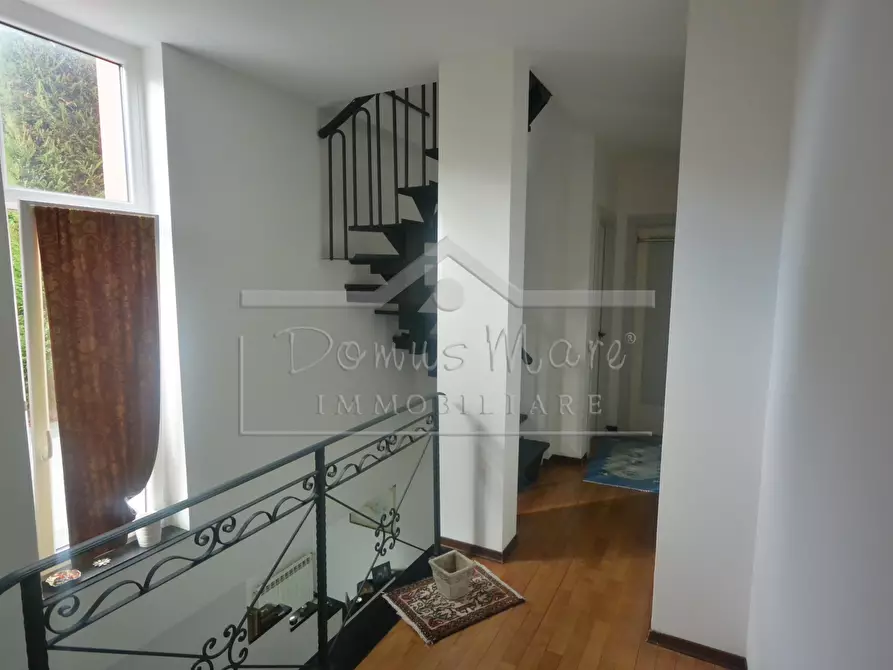 Immagine 20 di Villa in vendita  a Celle Ligure